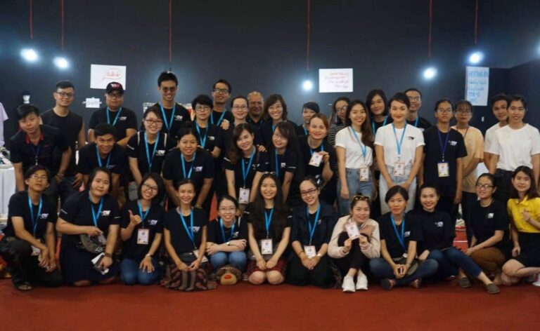 Sân Nhà Nhiều Chó 2019 12 07 19 16 01 1536x943 1 768x472